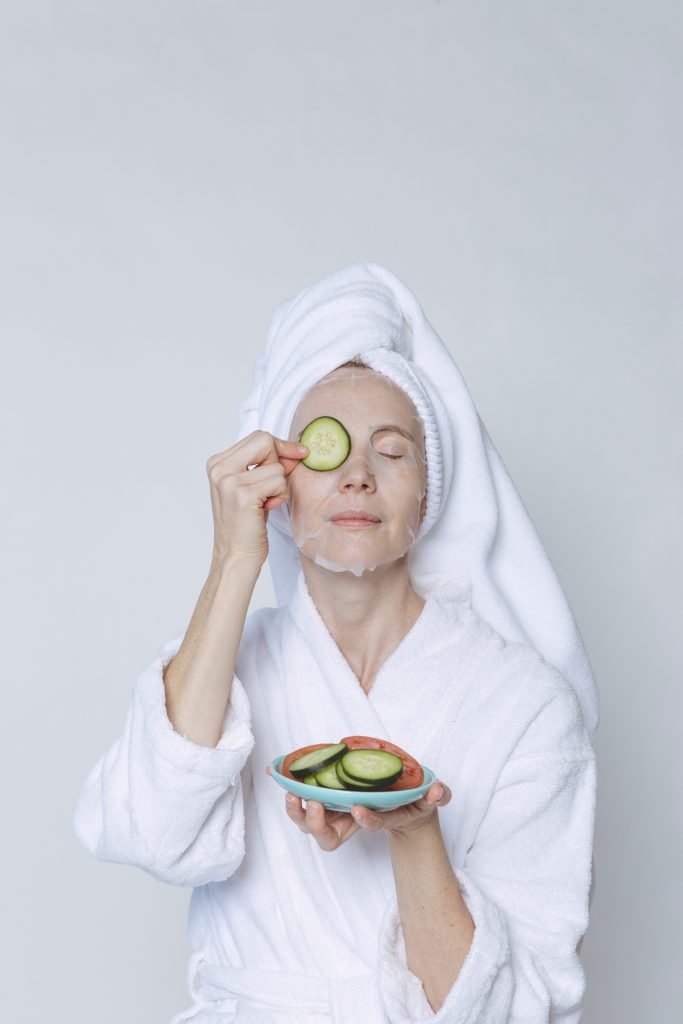 Cucumber Relieve Eye Puffiness The PlantTube