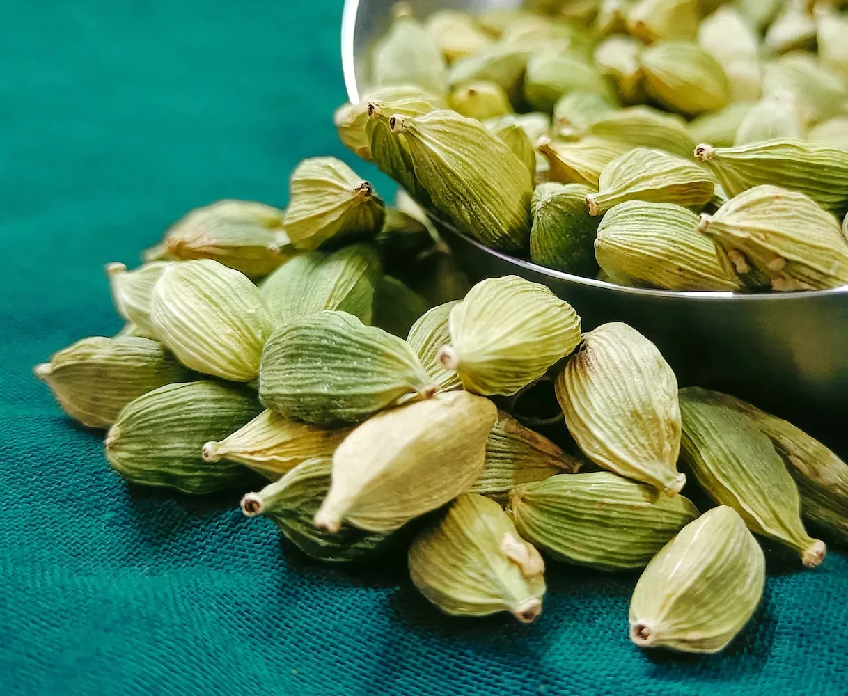 cardamom, medicinal benefits of cardamom