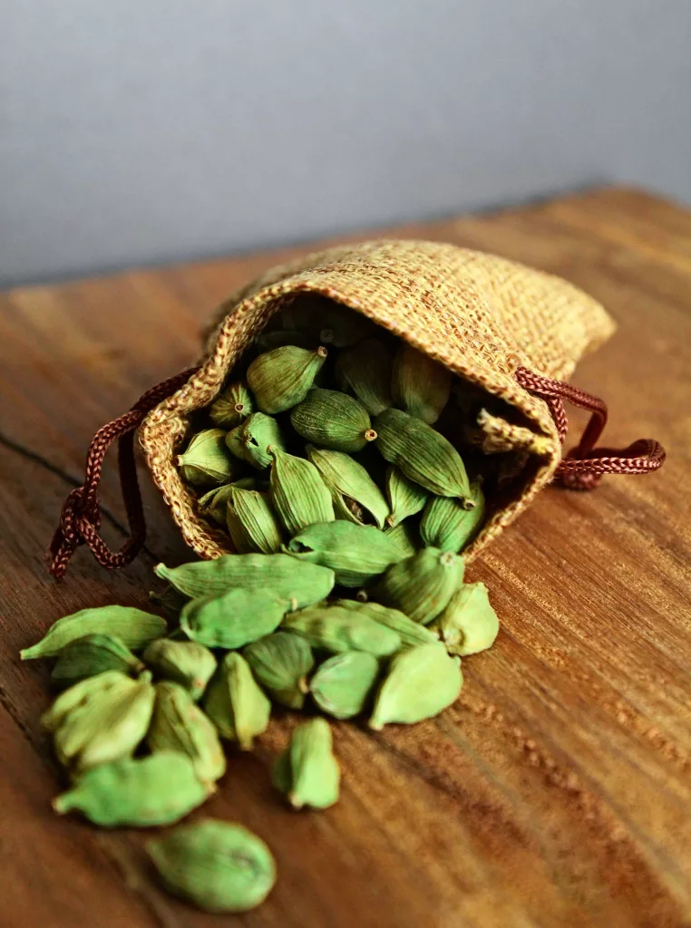 Medicinal use of Cardamom The PlantTube