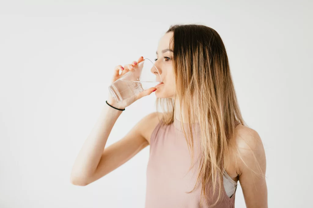 7 Signs That You're Dehydrated, hydration - ways to taking care of your health