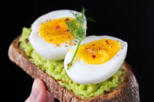 Uncover the Myth Behind Eating Eggs At Night: Is It a Healthy Choice?