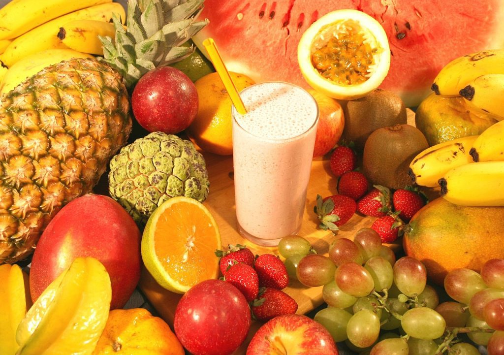 The Power of Vitamin C: Unlocking the Health Benefits of This Essential Nutrient 4 Oranges and citrus fruits